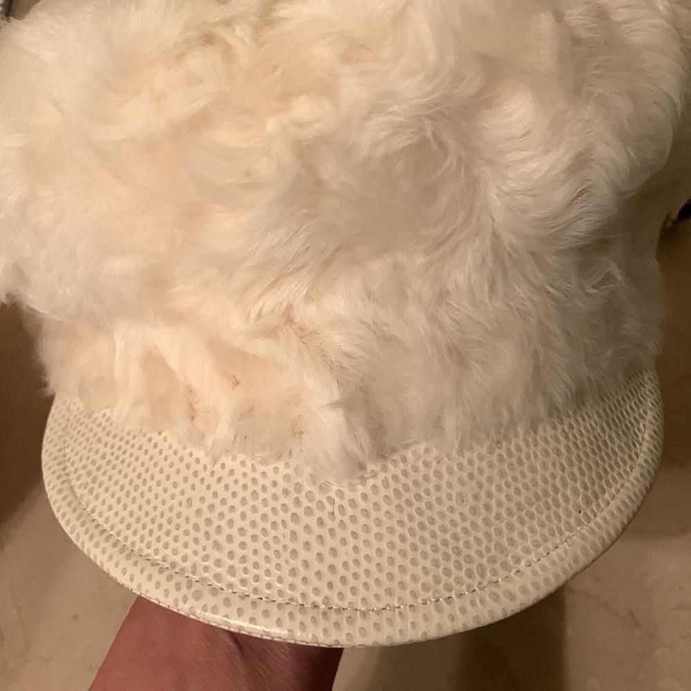 ERIC JAVITS PERSIAN CAP IN OFF WHITE ITALIAN LAMB FUR WITH LOGO BUCKLE PACKABLE - Picture 7 of 15